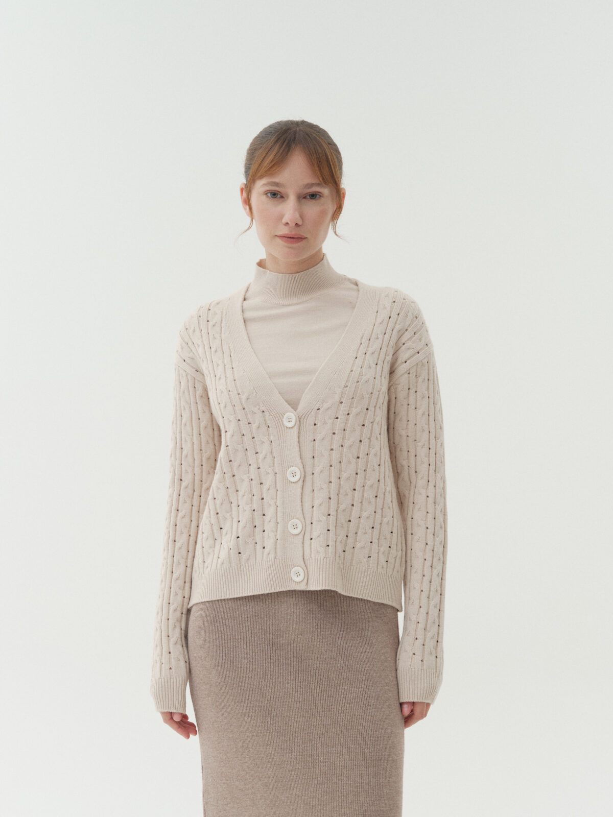 ART 333 Cardigan trenza lana