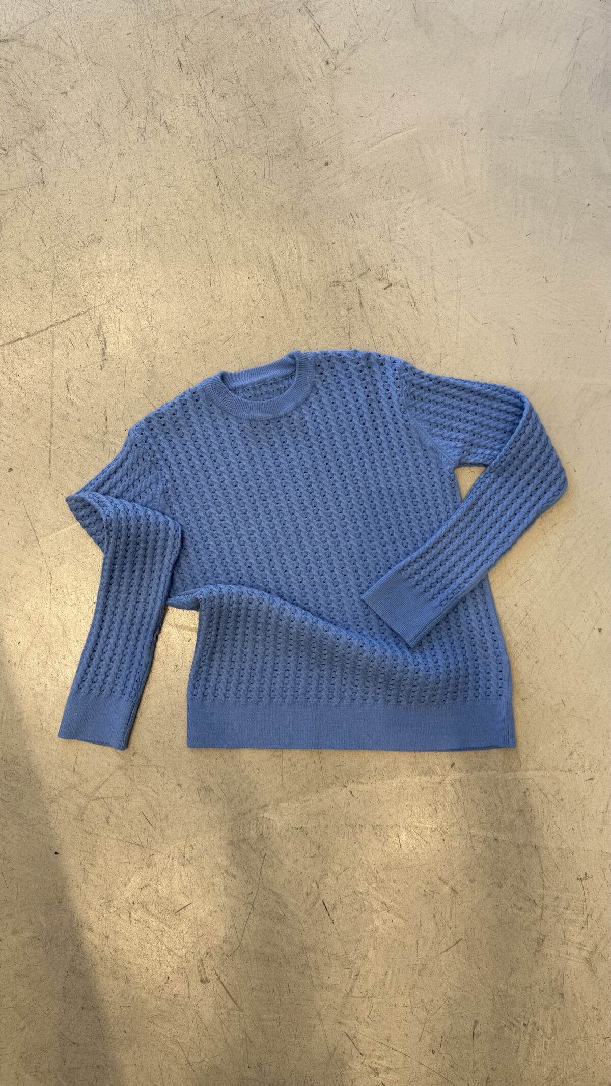 ART 345 Sweater tejido textura calada