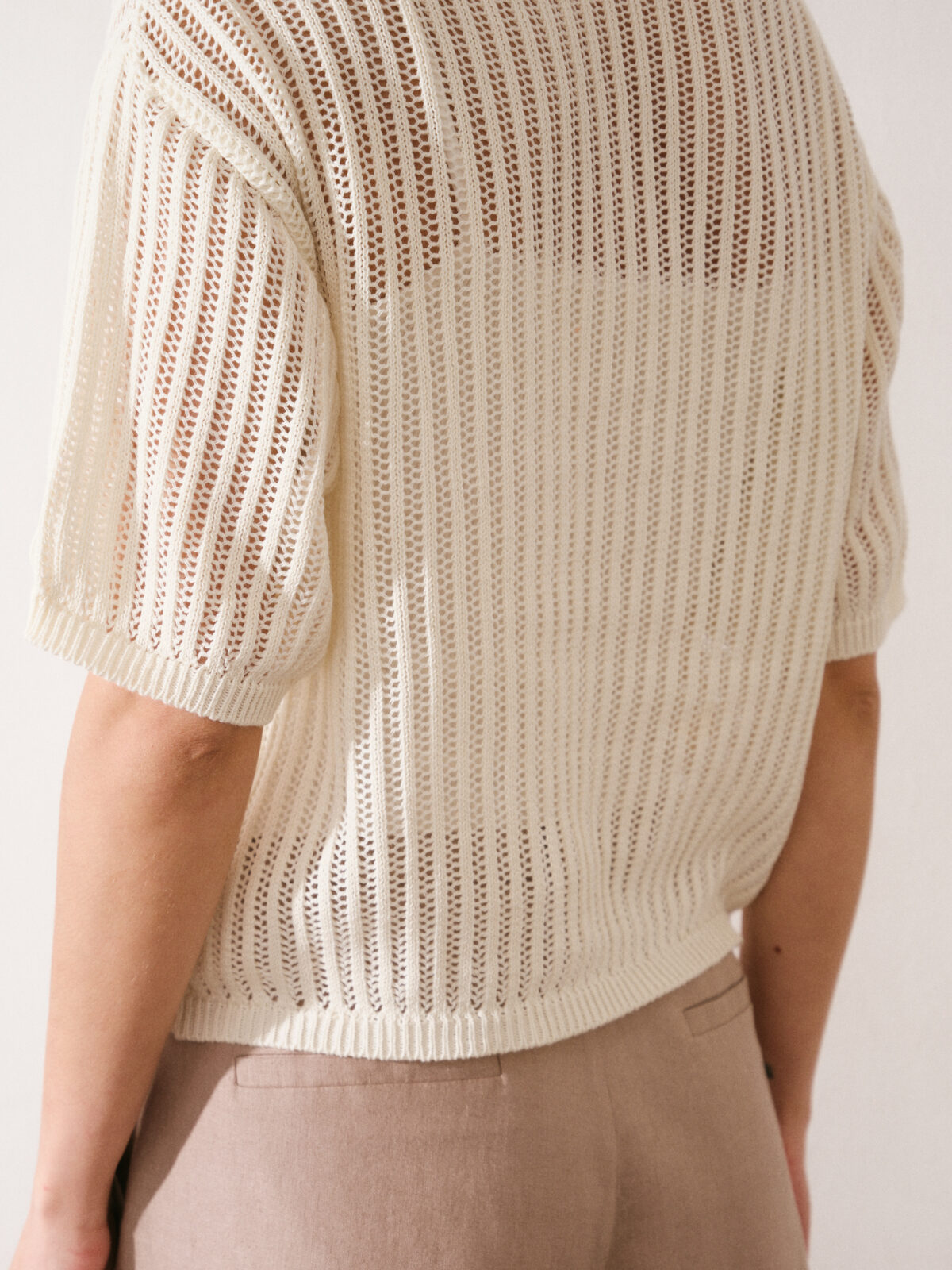 ART 683 Sweater calado manga corta