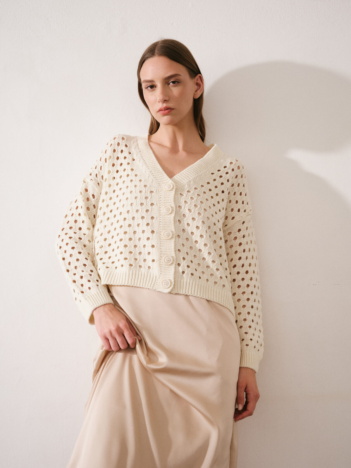ART 678 Cardigan calado con botones
