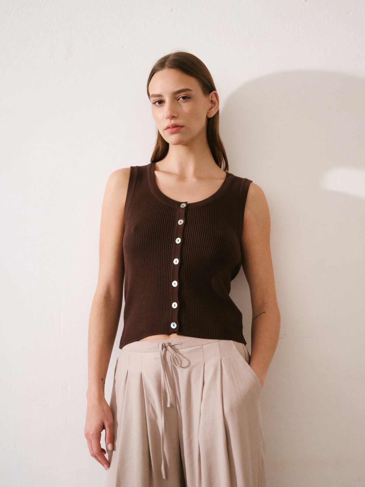 ART 101 Chaleco musculosa boton