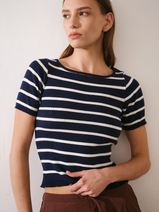 ART 106R Remera cuello recto rayado