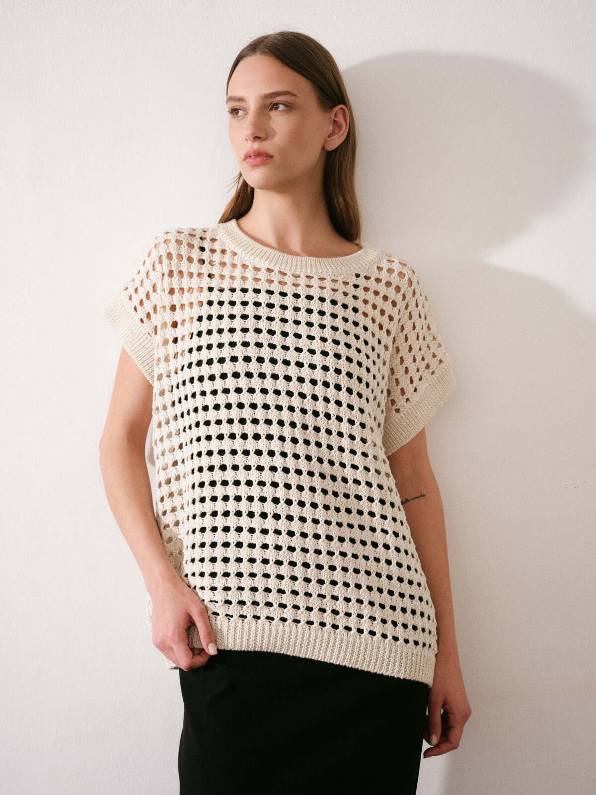 ART 684 Musculosa tejida calada
