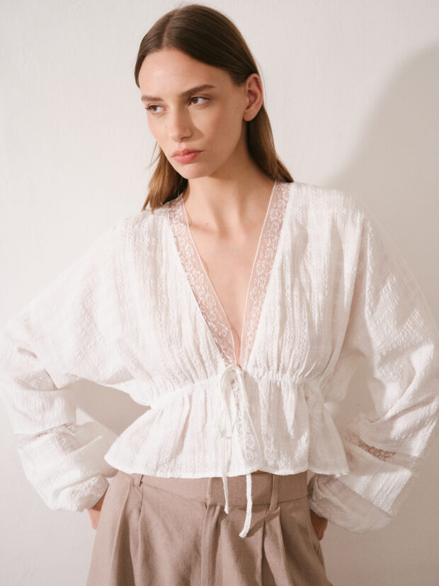 ART C11 Blusa abierta