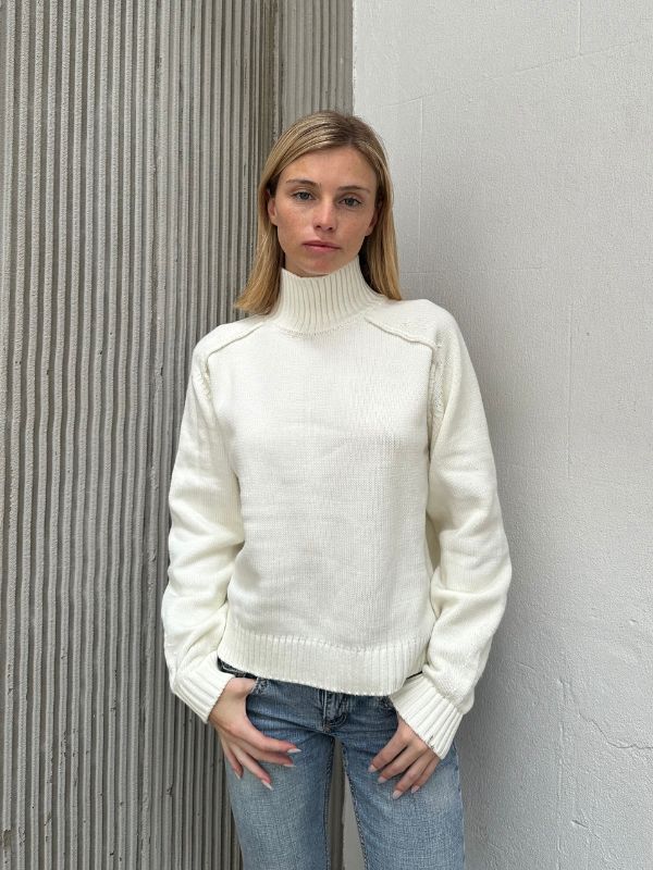 ART 226 SWEATER COSTURA INVERTIDA